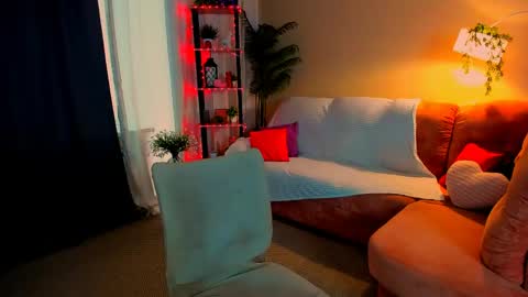 Anna online show from 04.30.26