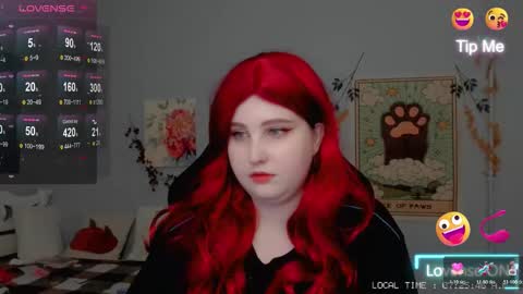 Snapshot of crystal__chris chatting on 11.12.25 Chris online show from 11.12.25