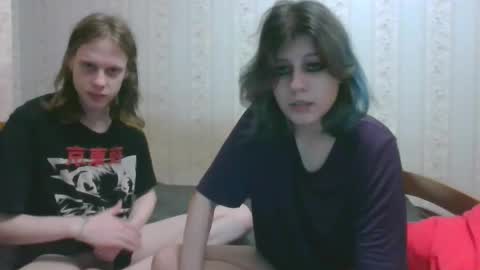 Snapshot of crystal_porn_love chatting on 12.04.24 Crystal and Marcl online show from 12.04.24