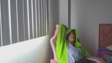 Crystal Blaze online show from 10.16.25