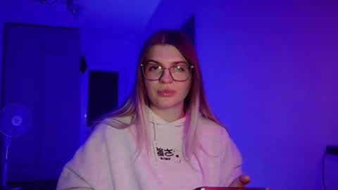 crystalblush01 online show from 04.30.26