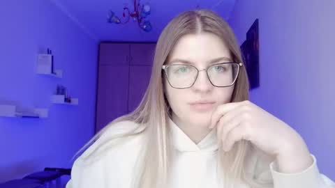 crystalblush01 online show from 05.06.26