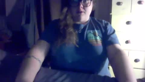 Snapshot of crystalizzzee chatting on 01.26.25 Herekittykitty69 online show from 01.26.25