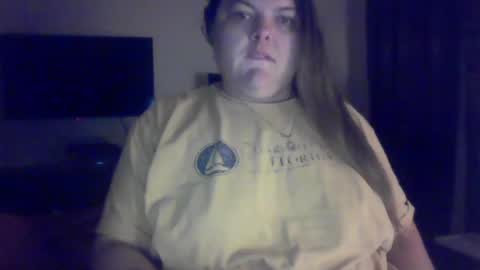 Snapshot of crystalizzzee chatting on 09.15.25 Herekittykitty69 online show from 09.15.25