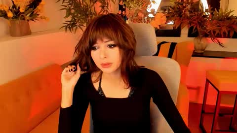 Snapshot of crystallbloom chatting on 09.15.25 crystallbloom online show from 09.15.25