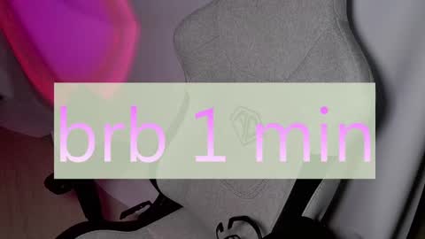 Snapshot of crystallkris chatting on 01.10.25 Kristina online show from 01.10.25