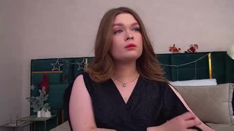 Crystal online show from 12.22.25