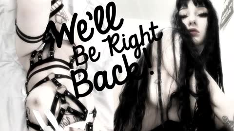 Sasha    Make me moan with patterns   good music here  online show from 01.13.26