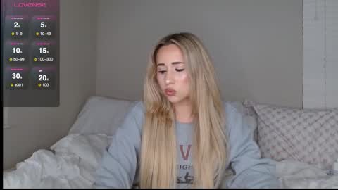 Nikki online show from 10.26.25