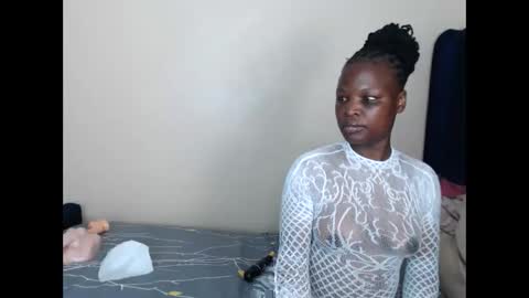 crystalxebony online show from 11.13.25