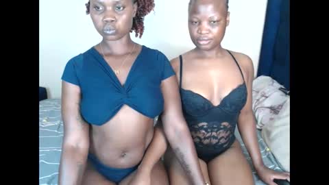 crystalxebony online show from 11.15.25