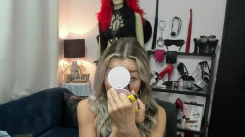 CrystalHotty online show from 06.16.26
