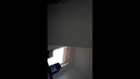 Snapshot of crystelweed chatting on 10.20.25 crystelweed online show from 10.20.25