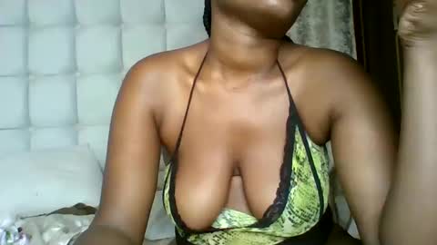 Snapshot of ctrl_cheeks chatting on 12.10.24 ctrl_cheeks online show from 12.10.24