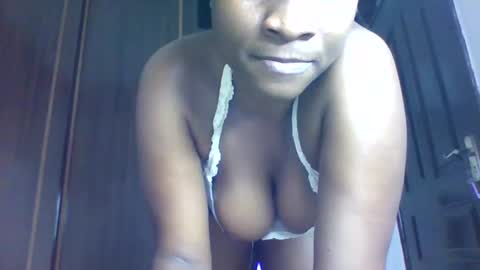 Snapshot of ctrl_cheeks chatting on 12.15.24 ctrl_cheeks online show from 12.15.24