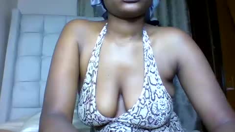 Snapshot of ctrl_cheeks chatting on 02.12.25 ctrl_cheeks online show from 02.12.25