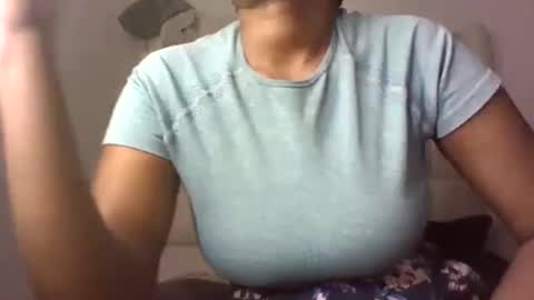 Snapshot of ctrl_cheeks chatting on 10.30.25 ctrl_cheeks online show from 10.30.25