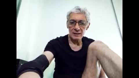 Snapshot of cucaio18 chatting on 02.17.25 BIG UNCUT HARD COCK online show from 02.17.25