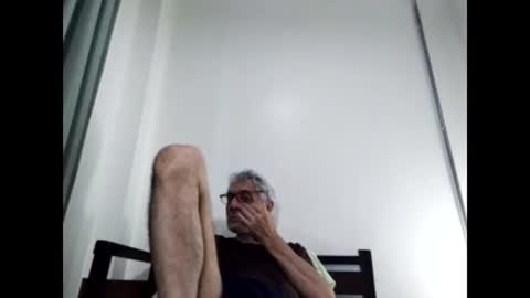 Snapshot of cucaio18 chatting on 02.20.25 BIG UNCUT HARD COCK online show from 02.20.25