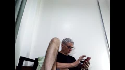 Snapshot of cucaio18 chatting on 03.01.25 BIG UNCUT HARD COCK online show from 03.01.25