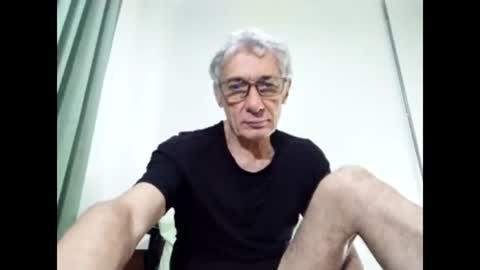 Snapshot of cucaio18 chatting on 03.02.25 BIG UNCUT HARD COCK online show from 03.02.25