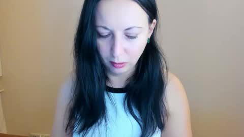 HELEN online show from 10.18.25