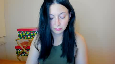 HELEN online show from 06.21.26