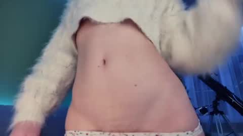 Snapshot of cuddle_kitten chatting on 01.09.25 Alexia online show from 01.09.25