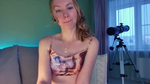 Snapshot of cuddle_kitten chatting on 01.16.25 Alexia online show from 01.16.25