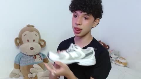 Cuddly online show from 11.03.25