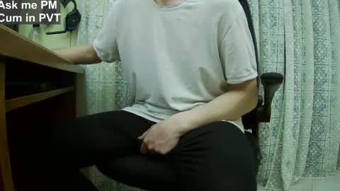 Snapshot of culonudo23 chatting on 04.02.26 Leo online show from 04.02.26