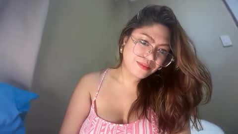 im KIM new girl to spoil online show from 05.03.26