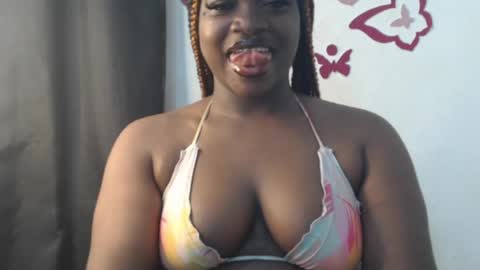 Snapshot of cum_coco_sweet chatting on 06.21.26 Coco sweet online show from 06.21.26