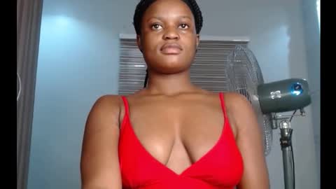 Snapshot of cum_ebony_petitxx chatting on 09.16.25 cath online show from 09.16.25