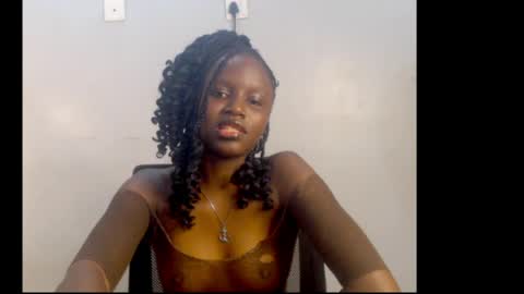 Snapshot of cum_ebony_xsecret chatting on 05.20.26 sophie online show from 05.20.26