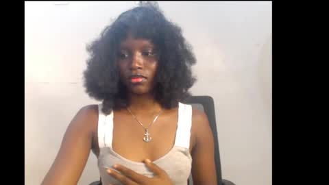 Snapshot of cum_ebony_xsecret chatting on 05.29.26 sophie online show from 05.29.26