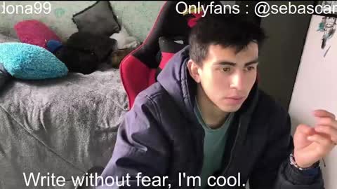 Snapshot of cum_fantasy21 chatting on 02.14.25 online show from 02.14.25