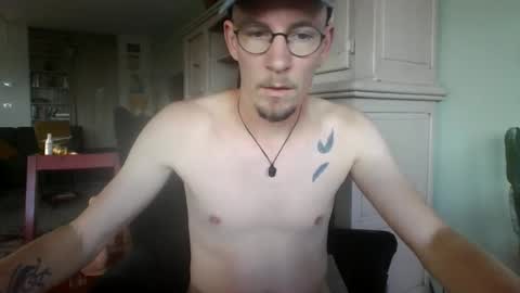 cum_swallow_bi online show from 05.16.26
