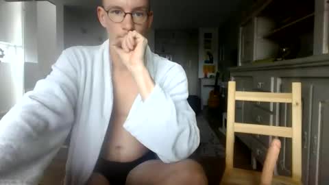 cum_swallow_bi online show from 06.08.26