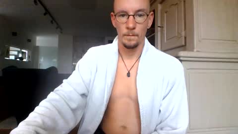 cum_swallow_bi online show from 07.22.26