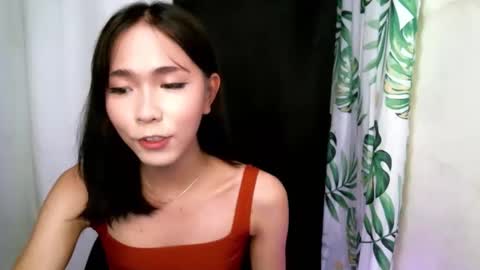 Snapshot of cumcute_ellez chatting on 11.13.25 Elle online show from 11.13.25