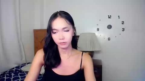 Snapshot of cumcute_ellez chatting on 04.12.26 Elle online show from 04.12.26