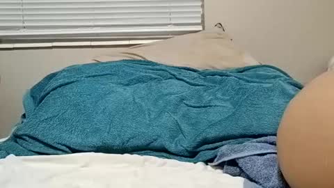 Snapshot of cumforever69 chatting on 09.21.25 cumforever69 online show from 09.21.25