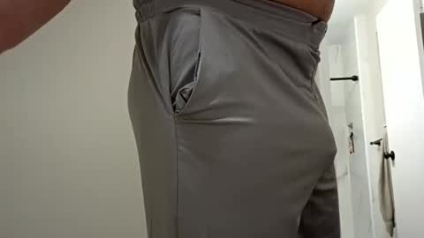 Snapshot of cumforever69 chatting on 10.25.25 cumforever69 online show from 10.25.25