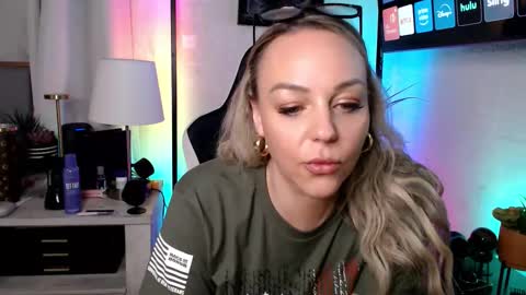 Snapshot of cumguzzlingskank chatting on 03.08.26 cumguzzlingskank online show from 03.08.26