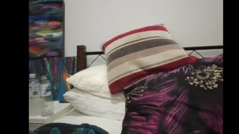 cumliveinoz online show from 12.16.25