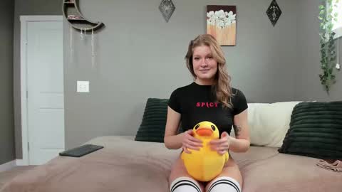 Snapshot of cumplaycouple chatting on 03.03.25 Marie and Tom online show from 03.03.25