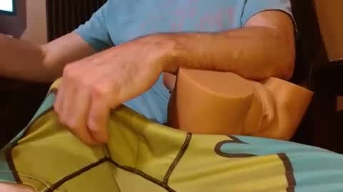 Snapshot of cumshard35 chatting on 10.18.25 cumshard35 online show from 10.18.25