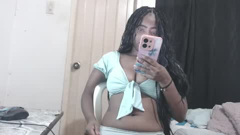 dominic and julieta... independent models online show from 05.01.26