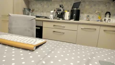 maria  alex online show from 09.14.25